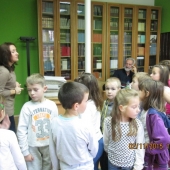 пажљиво слушамо